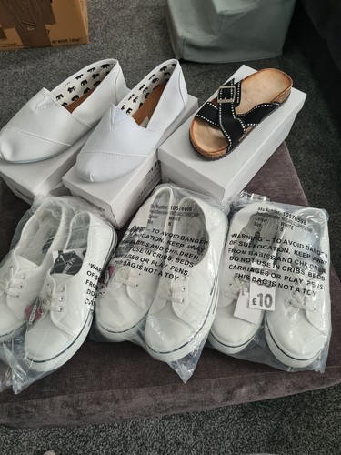 Womens slip plimsolls - slip,
