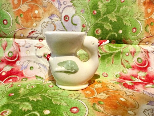 Keele street pottery duck - pottery, egg