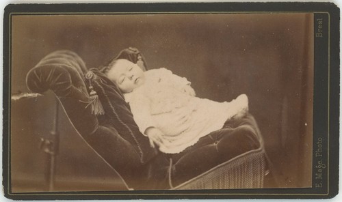 Cdv circa 1875 baby - cdv,