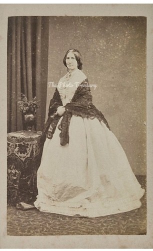 Cdv smiling lady - cdv,