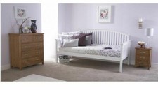 White wooden single daybed - single,