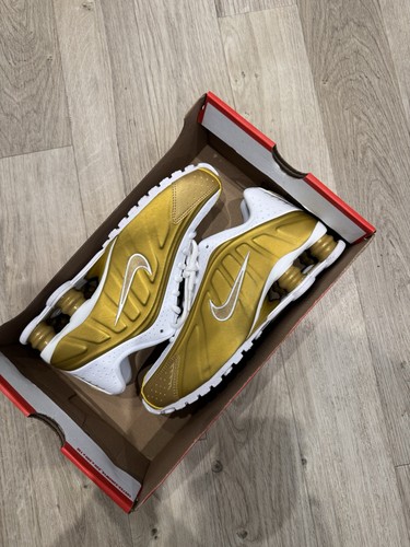 Nike shox metallic gold - shox, r4