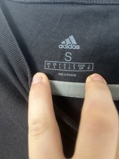 Men’s plain black Adidas