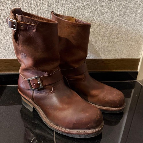 Engineer boots 2972 - 8.5d,