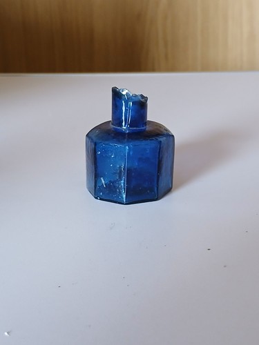 Old octagonal cobalt blue - cobalt,