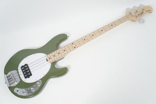 Sterling musicman u b - by,