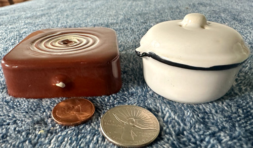 Vintage tiny hot plate and - vintage,