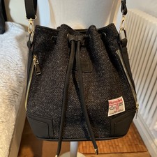 Women's SNOW PAW Black Harris Tweed Drawstring Bucket Bag Backpack NEW K06