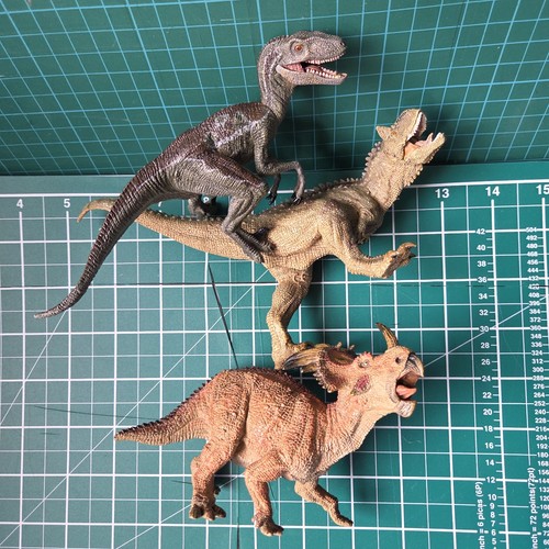 Papo dinosaur bundle - dinosaur, –
