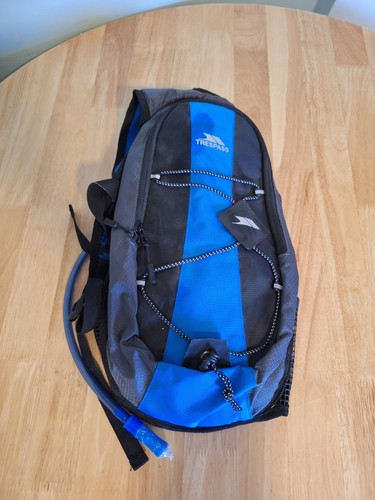 Trespass hydration backpack - trespass,