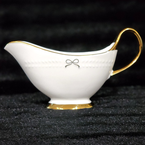 Yedi gold bows - bows, on
