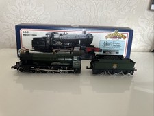 Bachmann Branchline 31-301 Manor Class 4-6-0 7820 'Dinmore Manor', BR green, VGC