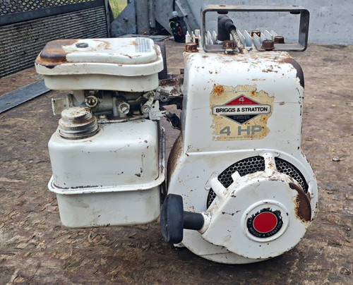 Briggs stratton 4hp petrol - &,