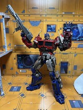 Threezero Transformers DLX