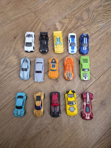 Hot wheels job - lot, 15