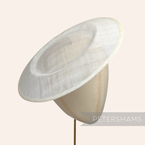 Large 29cm round saucer - round, /