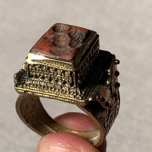 Antique intaglio king face - king,