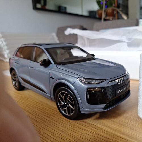 Audi 2024 in a - 1:18, l