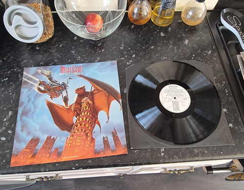 Meat loaf bat out hell - bat,
