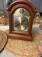 London Clock Co. Tempus Fugit Mantel Clock Model 2013N LC2085 – Wooden Quartz Cl