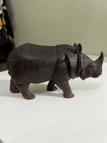 Vintage handcarved artist - vintage,