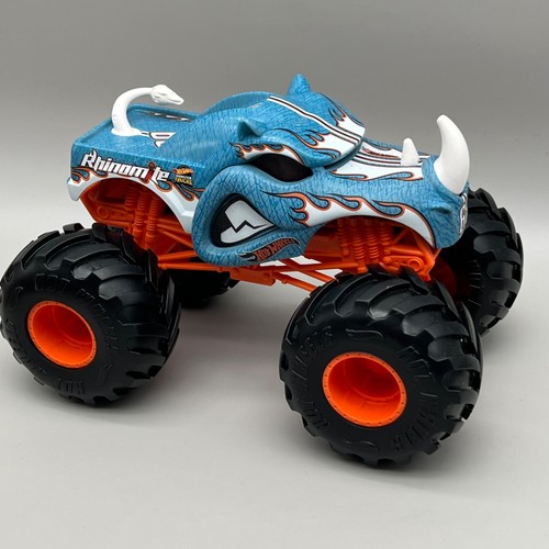 Hot wheels monster trucks - monster,