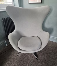 2001 Fritz Hansen by Arne Jacobsen Swivel Egg Chair in Light Grey Fabric