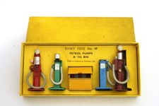 Dinky Toys 49 Petrol Pumps &