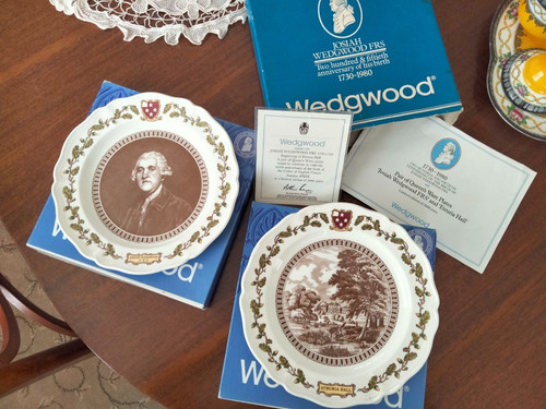Wedgwood pair queen - wedgwood, queen's
