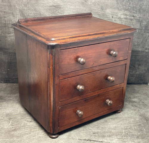 Antique tabletop collectors - antique,