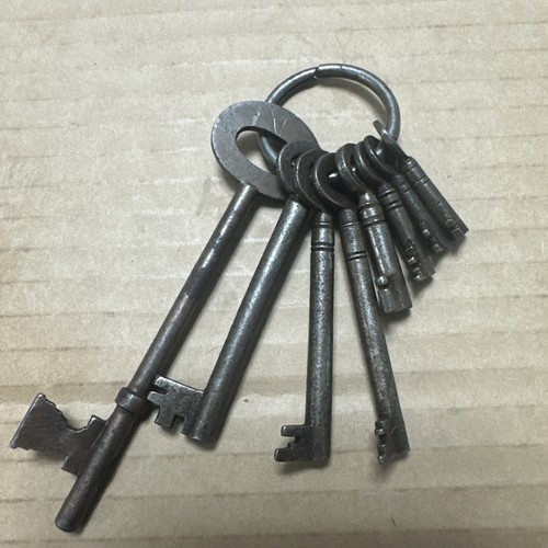 Keys iron skeleton - ,