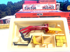 BRITAINS.VINTAGE. FARM.TRACTOR.FRONT END LOADER SYSTEM. BUCKET.FORKS. BALE CLAMP