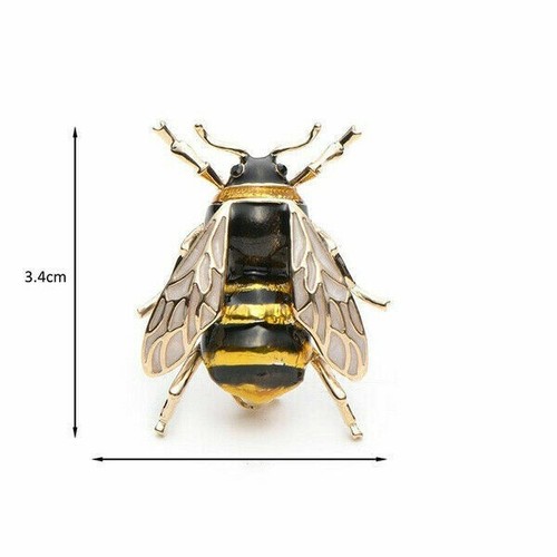 Realistic bumble bee brooch - bumble,
