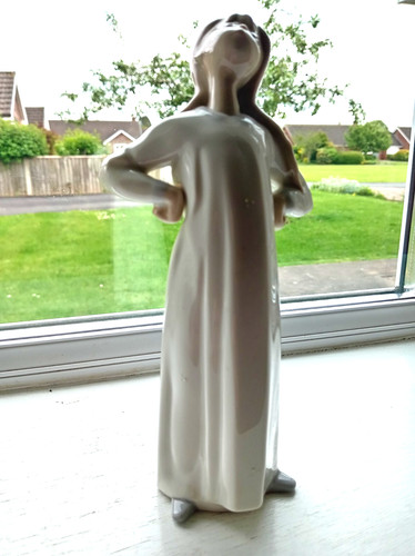 Perfect lladro handmade girl - lladro, 'girl