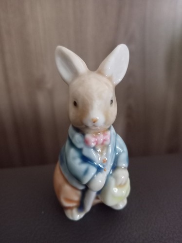 Cute vintage rabbit figure - vintage,