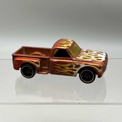 Hot wheels custom chevy - hot,