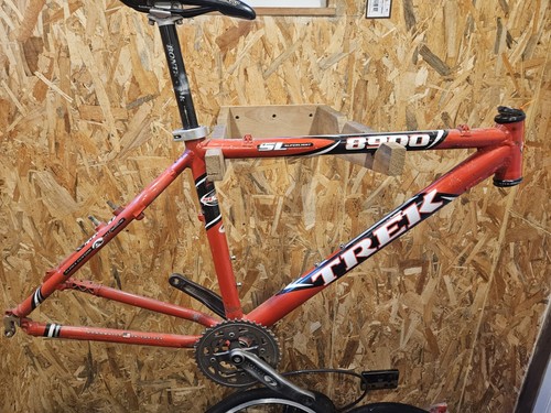 Trek 8900 - sl, (superlight)