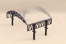 R334 - Hornby Canopy Station