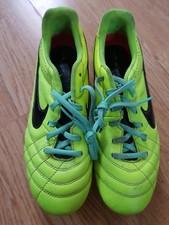 Nike Tiempo Legend IV football boots size 5