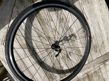 DT Swiss R460 bike front wheel