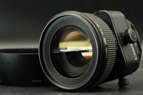 Canon 45mm 2 - ts-e, f/2.8
