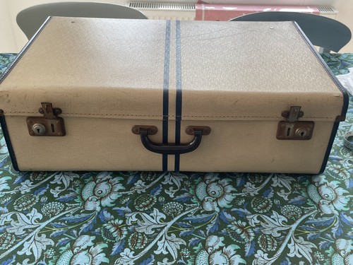 Vintage cream with blue - ,