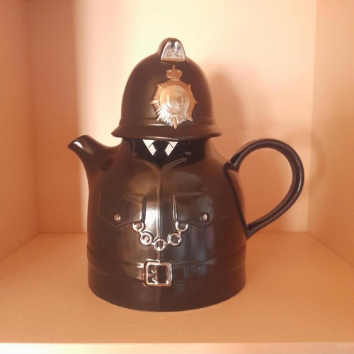 Carlton ware black - , ceramic