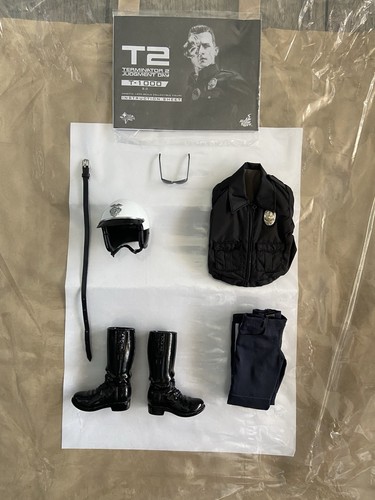 Hot toys mms774 1000 - t-1000, (2.0)