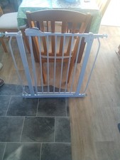 Pressure fit safety - gate, for