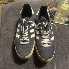 Size 9 Adidas Samba Trainers