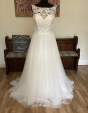 Ellis Bridal Ivory Lace Tulle