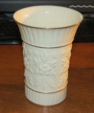 Aynsley Camellia 7" Ivory Vase