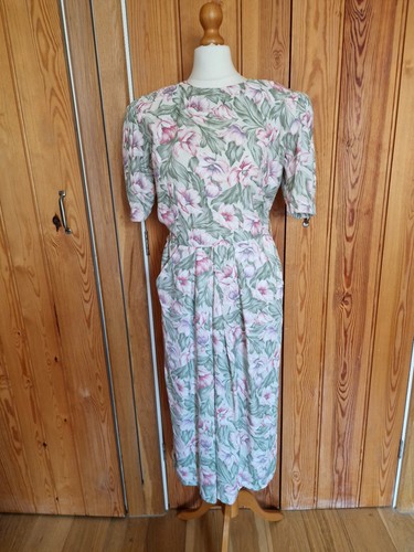 Michaels vintage floral - e.d,