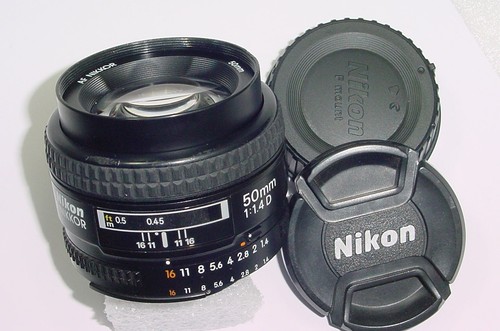 Nikon 50mm d nikkor - nikon,